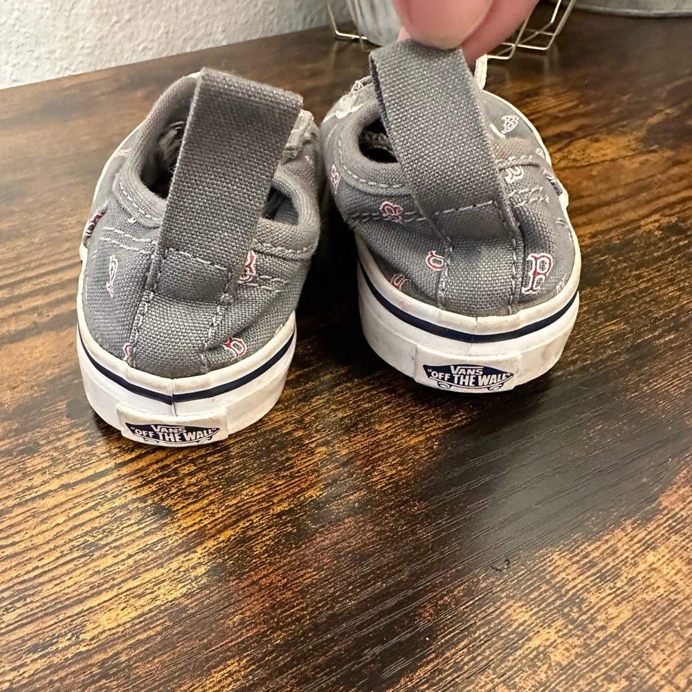 Boston Red Sox MLB x Vans - Picture 6 of 8